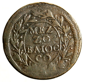 reverse: GUBBIO. Innocenzo XII (1691-1700) Mezzo baiocco A/ II. Stemma R/ MEZ/ ZO/ BAIOC/ CO tra rami. Munt. 151.    CU   ( g. 8,65)  RARO     +BB   