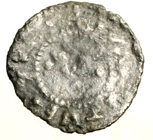 reverse: MANTOVA. Ludovico III Gonzaga (1445-1478) Bagattino. Lettera L tra due globetti R/ Lettera V. MIR 401     MI    (g. 0,28)    MOLTO RARO    BB