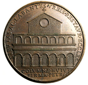 reverse: ROMA. Martino V (1417-1431) Medaglia di restituzione coniata, opera di Girolamo Paladino (intorno al 1664). Medaglia realizzata dalla bottega Hamerani con conii originali. (41,50 mm). Busto a ds. con piviale. R/ Antica facciata della Basilica dei Santi Apostoli in Roma. Modesti 7.    AE    RARO    qFDC