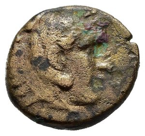 obverse: SELEUCIDI. Seleuco II ( 246-225 a.C.). Sardi. Bronzo. AE (4,12g). D/ testa di Eracle a destra con leontè; R/ ΒΑΣΙΛΕΩΣ ΣΕΛΕΥΚΟΥ, Apollo seduto su omphalos, regge arco e frecce. HGC 9, 344. BB. nr.reg.593/24