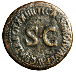 reverse: TIBERIO (14-37) per Livia. Asse. Busto diademato e drappeggiato di Livia come Giustizia R/ Lettere SC nel campo. C. 4; RIC² 46.  (g. 12,26)   AE    RARO