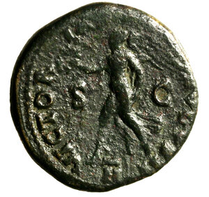 reverse: NERONE (54-68) Dupondio per Roma. D/ Testa rad. a ds. R/ Vittoria alata con corona in cammino verso sn. AE (g. 11,08 mm. 26) C. 349, RIC 163. Raro BB