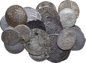 obverse: Lotto di 17 (diciassette) monete da studio in argento: contiene monete islamiche, veneziane ed europee (almeno 10 monete sono forate)