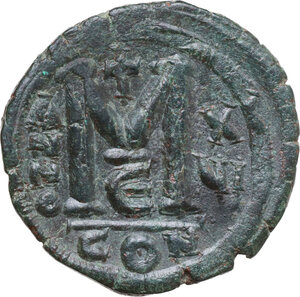 reverse: Justinian I (527-565). AE Follis. Constantinople mint, 4th officina. Dated year RY 16 (542/3)