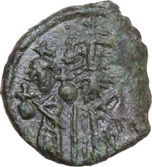 obverse: Heraclius, with Heraclius Constantine and Heraclonas (610-641). AE Follis, Ravenna mint, date off-flan