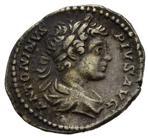 obverse: CARACALLA (198-217). Roma. Denario. AR (2,72 g). D/ ANTONINVS PIVS AVG, busto laureato e drappeggiato a destra, visto di spalle; R/ PART MAX PONT TR P IIII, due prigionieri ai piedi di un treofeo. RIC IV 54b. qBB. nr.reg.601/24