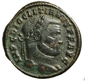 obverse: DIOCLEZIANO (300-301) Follis per Roma. Testa laur. a ds. R/ SACRA MONETA stante a sn. con bilancia e cornucopia. RIC VI, 100a.   (27mm, g. 10.96)   RARO    qSPL