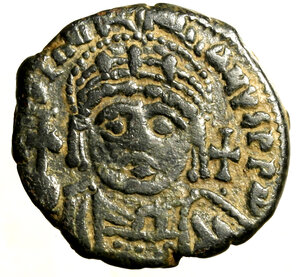 obverse: GIUSTINIANO I (527-565) 20 nummi per Antiochia. Busto diad. di fronte con globo crucigero; nel campo, croce R/ Grande K tra ANNO XXX; sopra, croce, sotto P. Dumb. -; Sear - (g. 9,76)    AE    +BB