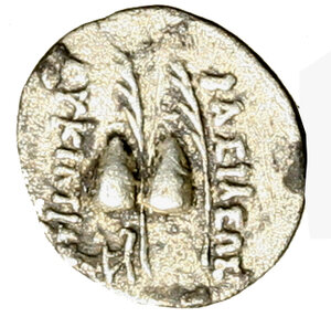 reverse: BACTRIA. Eucratide (170-145 a. C.) Obolo. Busto laur. a ds. R/ Cappelli dei Dioscuri. SNG ANS 454.    (g. 0,66)   AR    RARO   qSPL