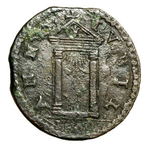 reverse: GUBBIO. Innocenzo X (1644-1655) Quattrino 1650/ VI. Stemma R/ Porta Santa aperta. CNI 52; Munt. 122.    CU     +BB