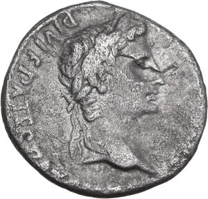 obverse: Augustus (27 BC - 14 AD) . AR Denarius, Lugdunum mint, c. 2 BC-4 AD