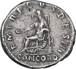 reverse: Hadrian (117-138). AR Denarius, Rome mint, 118 AD