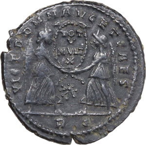 reverse: Magnentius (350-353). AE 24 mm, Rome mint, 351-352