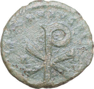 reverse: Magnentius (350-353). AE 18 mm, uncertain mint