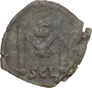 reverse: Constans II (641-668). AE Follis, Syracuse mint