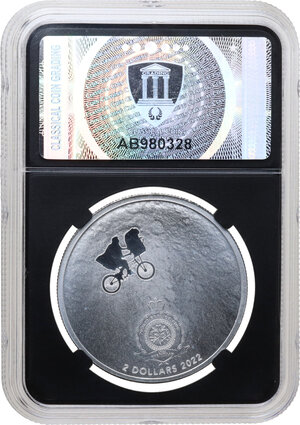 reverse: Niue. Elizabeth II (1952-2022). AR 2 Dollars 2022 E.T. (Extra-Terrestial). AR. 31.32 g. Ø 39 mm. In slab Classical Coin Grading Cameo PF 70 Original emission issued to commemorate the 40th anniversary of Steven Spielberg s E.T. cult movie.