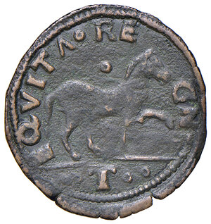 reverse: Napoli. Ferdinando I d’Aragona (1458-1494). Cavallo (sigla T) AE gr. 1,74. CNI –. P.R. –. MIR –. Vall-Llosera i Tarrés 237. Su questo esemplare la corona radiata del re termina con degli anelletti e solo il testo di Vall-Llosera i Tarrés sulle monete aragonesi di Napoli riporta questa tipologia che possiamo ritenere di estrema rarità.  Estremamente raro. Buon BB 