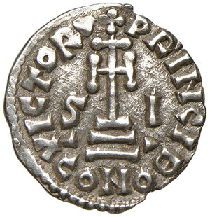 reverse: Benevento. Sicardo principe (742-751). Solido AV gr. 3,53. CNI 4 var. MEC 1, 1108. D’Andrea Campania vol. I, 61. MIR 220. Raro. q.SPL 