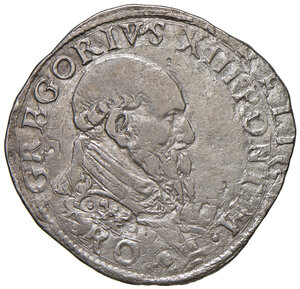 obverse: Gregorio XIII (1572-1585). Roma. Testone AG gr. 9,08. Muntoni –. Berman –. MIR –. Variante inedita con RO (ROMA) sotto al busto. Apparentemente inedito. Tracce di ribattitura, altrimenti BB