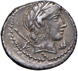 obverse: Crepusia - Pub. Crepusius - Denario (82 a.C.) Testa di Apollo a d. -  R/ Cavaliere a d. - B. 1; Cr. 361/1 AG (g 4,09) Bella patina. qSPL