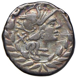 obverse: Gellia - Cn. Gellius - Denario (138 a.C.) Testa di Roma a d. in corona d’alloro -  R/ Marte su quadriga a d. - B. 1; Cr. 232/1 AG (g 3,83) Graffi al D/, bella patina iridescente. qBB