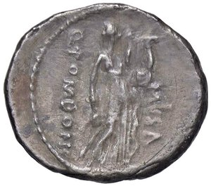 reverse: Pomponia - Q. Pomponius Musa (66 a.C.) Denario - Testa di Apollo a d. -  R/ Tersicore stante a d. con lira - B. 18; Cr. 410/7b AG (g 3,66) Graffi diffusi, limature sul bordo, forse da incastonatura. BB