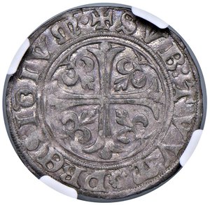 reverse: Casale - Bonifacio I Paleologo (1483-1494) Grosso - D/ BONIFA MAR MONTIS F, stemma sormontato da aquila bicipite tra le lettere BM R/ SVB TVVM PRESIDIVM, croce fiorata con gigli - MIR 175/1 CNI 4 Mi 3,16 g RR • Alta conservazione per il tipo di moneta. Sono noti pochissimi passaggi in asta. TOP POP, miglior esemplare certificato NGC AU 55 n. 6643883-002. SPL/m. di SPL