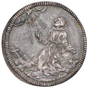 reverse: Roma - Clemente XI (1700-1721) Giulio an. V - D/ CLEMENS XI - PONT M AN V, stemma a targa sagomata con conchiglia in alto e senza maschera in basso, sormontato da chiavi decussate con cordone serpeggiante e fiocco, e da tiara R/ San Francesco nimbato, genuflesso a sinistra con le braccia aperte in atto di ricevere le stigmate; in alto a sinistra cherubino raggiante tra nubi - MIR 2296/2 Munt. 118 Ag 3,02 g R • Leggeri hairlines al rovescio.. m. di SPL