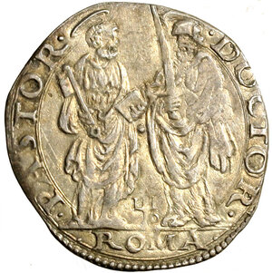 reverse: ROMA. Giulio II (1503-1513) Giulio (g. 3,43) IVLIVS II - PONT MAX. Stemma R/ PASTOR - DOCTOR. I SS. Pietro e Paolo stanti e frontali; in basso, tra loro, segno di Banco Fugger. in esergo, ROMA. CNI 87; Munt. 25.1; Berm 571.    AR    RARO   +BB