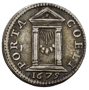 reverse: Roma. Stato Pontificio. Clemente XI (1670-1676). Grosso del Giubileo 1675 con Porta Santa aperta. Ag (1,37 g). MIR 1947. Raro. BB+