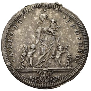 reverse: ROMA. Stato Pontificio. Clemente XI (1700-1721). Testone A DEO ET PRO DEO anno VIII. Ag (8,88 g). D/stemma. R/ la Carità in piedi con fanciulli che svuotano cornucopie piene di monete. MIR 2290 RR. Da montatura. BB+