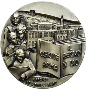 reverse: Medaglie Papali. Giovanni Paolo II. Roma. Medaglia 1988. AE argentato (132 g - 60 mm). Beato Giovanni Calabria - Verona 1988. Piccoli punti di ossidazioni al R/. FDC