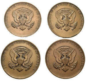 reverse: Medaglie estere. Stati Uniti. Lotto di 4 medaglie con Presidenti degli Stati Uniti (Reagan, Eisenhower, Truman, Ford). AE (56 g - 50 mm cad.). BB-SPL