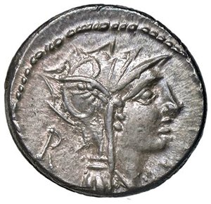 obverse: ROMANE REPUBBLICANE - JUNIA - D. Junius Silanus L. f. (91 a.C.) - Denario B. 15; Cr. 337/3  (AG g. 4,08) Gradevole patina. SPL