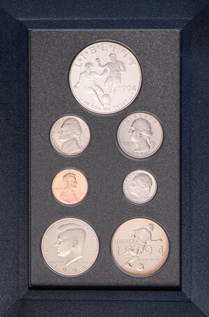 obverse: ESTERE - U.S.A.  - Serie 1994 - Prestige Set   AG-NI 7 valori in confezione. FS