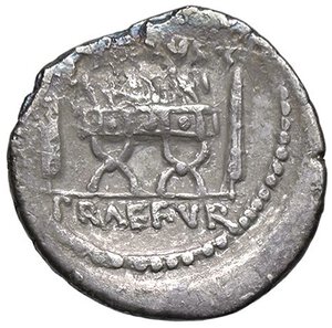 reverse: ROMANE REPUBBLICANE - LIVINEIA - L. Livineius Regulus (42 a.C.) - Denario B. 8; Cr. 494/31  (AG g. 3,17) Punti di corrosione. meglio di MB