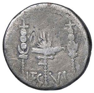 reverse: ROMANE IMPERIALI - Marc Antonio († 30 a.C.) - Denario B. 112; Cr. 544/19  (AG g. 3,21). meglio di MB