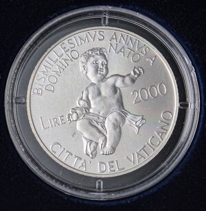 reverse: ZECCHE ITALIANE - ROMA - Giovanni Paolo II (1978-2005) - 2.000 Lire 2000 - Bimillenario della nascita di Gesù Mont. 33 bis  AG In confezione. FDC