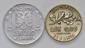 reverse: SAVOIA - Albania  - 0,20 Lek 1939 XVIII Mont. 503  AC Magnetica Segnetti al bordo, assieme a 0,05 lek - Lotto di 2 monete. SPL+