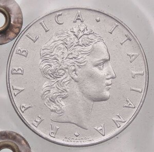 obverse: REPUBBLICA ITALIANA - Repubblica Italiana (monetazione in lire) (1946-2001) - 50 Lire 1955 Mont. 8  AC  Sigillata Varesi. FDC