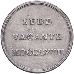 reverse: MEDAGLIE - PAPALI - Sede Vacante (1823) - Medaglia 1823 Boccia 83; Bart. p. 242 RR MB  Ø 31Conservatori della Città di Roma Piccola tacca al bordo. BB