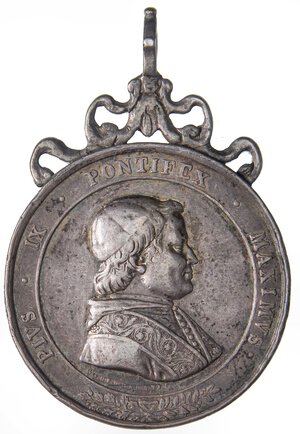 obverse: MEDAGLIE - PAPALI - Pio IX (1846-1866) - Medaglia Benemerenti   AG  Ø 37Con appiccagnolo. BB+