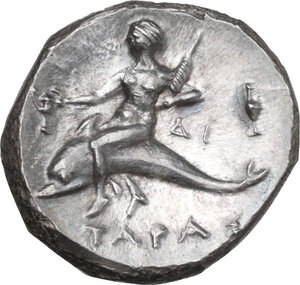 reverse: Southern Apulia, Tarentum. AR Nomos, c. 272-240 BC. Hippoda- and Di-, magistrates