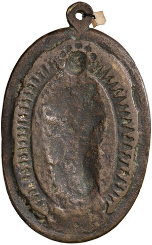 reverse: SPAGNA Placchetta ovale da fusione con appiccagnolo del XVII secolo di area spagnola. L Immacolata, Maria nimbata di stelle con le mani giunte - senza firma - Weber 1040 (placchetta) AE dorato (g 133,00 -  Ø 103,80x73,50 mm) Fusione originale del XVII secolo con doratura d epoca. qSPL