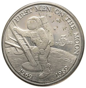 obverse: MARSHALL ISLANDS - 5 Dollars First Men on The Moon 1989