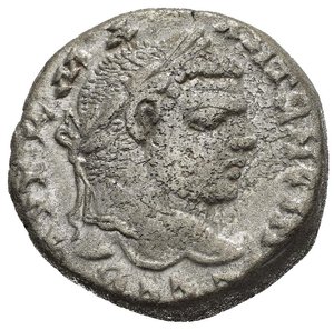 obverse: CARACALLA (198-217). Seleucis e Pieria, Laodicea ad Mare. Tetradramma. AR (g 13,68). Testa laureata a destra. R/ Aquila frontale con ali spiegate, testa a sinistra, corona nel becco; sotto, stella(?). Cf. Prieur 1179. BB. Nr.Reg. 612/24