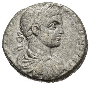 obverse: ELAGABALO (218-222). Seleucis e Pieria, Antiochia. Tetradramma. AR (g 12.54). Busto laureato, drappeggiato e corazzato a destra. R/ Aquila frontale con ali spiegate, testa a sinistra, corona nel becco; sotto, stella. McAlee 763; Prieur 252. BB+. Nr.Reg. 612/24