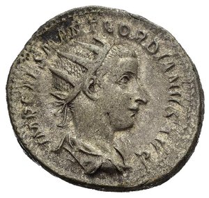 obverse: GORDIANO III (238-244). Roma. Antoniniano. AR (4,13 g). D/ IMP CAES M ANT GORDIANVS AVG,  busto radiato, drappeggiato e corazzato a destra, visto di spalle; R/ PAX AVGVSTI, Pax stante regge ramoscello e scettro. RIC IV 3. BB+. nr.reg.601/24