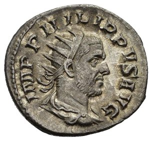 obverse: FILIPPO I (244-249). Roma. Antoniniano. MI (3,72 g). D/ IMP PHILIPPVS AVG, busto radiato, drappeggiato e corazzato a destra visto di spalle; R/ SAECVLARES AVGG, cippo con su inscritto COS III. RIC IV 24. qSPL.  nr.reg.601/24