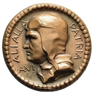 obverse: Medaglie Italiane – Regno d’Italia - Vittorio Emanuele III (1900-1945) - Ventennio Fascista – Decennale Partito Fascista Ali alla Patria. Medaglia statica emessa nel 1928 per la serie del Decennale del PNF. Al dritto ALI ALLA _ PATRIA busto di Mussolini a sx con tenuta aerea (cuffia e occhiali) in basso, a sx: • A • VI • = GC. Al rovescio Aquila di 3/4 a dx su globo, sotto cinque aerei. Opus Giannino Castiglioni. Realizzata in bronzo (AE) (Ø 26.8mm, 12.8g). Riferimenti Casolari VI-19. Conservazione FDC.             